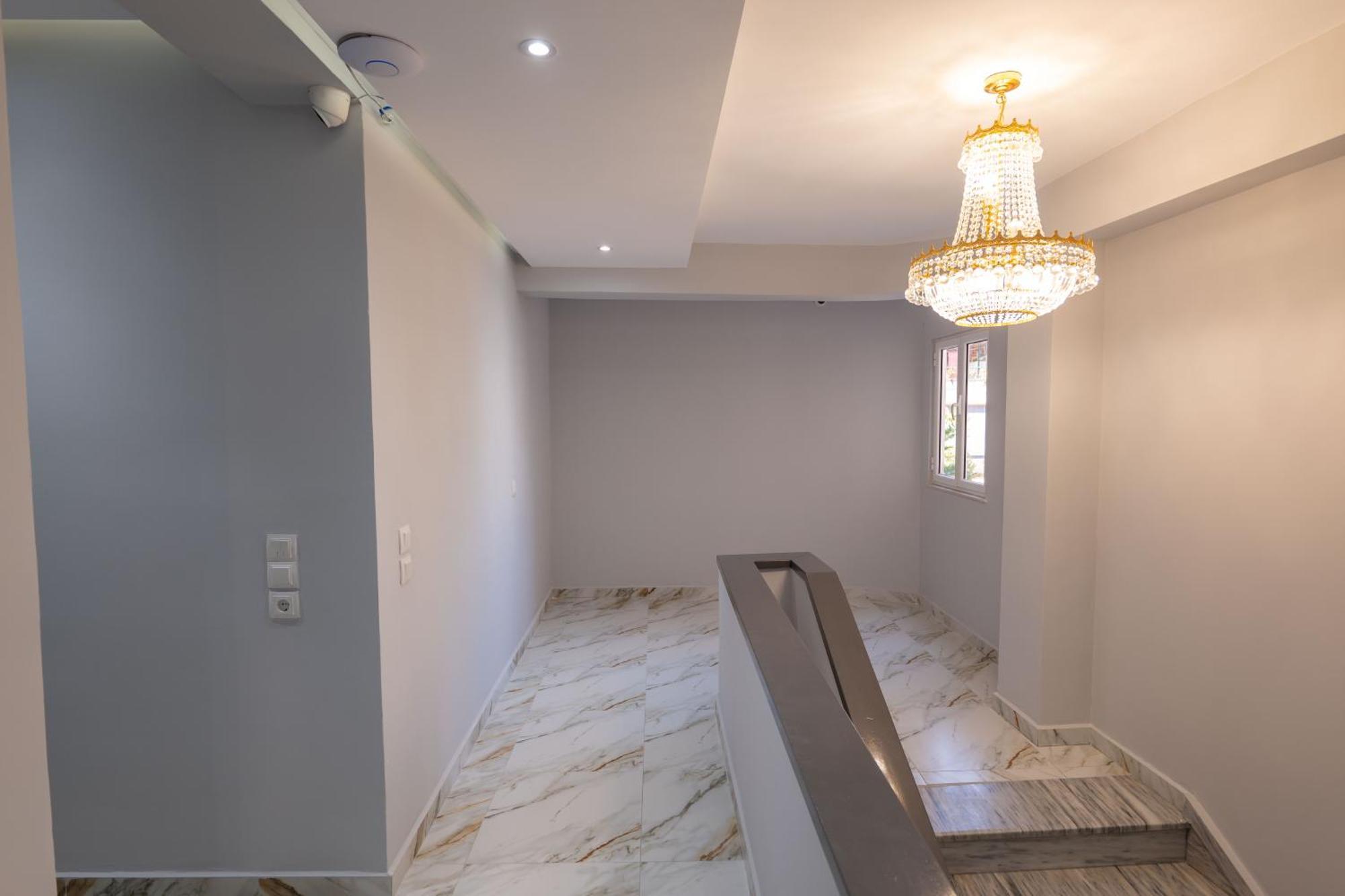סרנדה Hotel Porti מראה חיצוני תמונה
